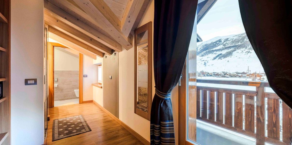 Camera Mountain Superior